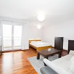 Apartment In - Bandurskiego *