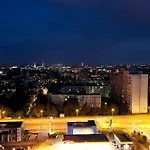 In - Bandurskiego Apartment *